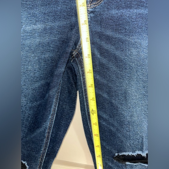 Old Navy Women's Dark Blue Distressed Skinny Jeans - Picture 6 of 8